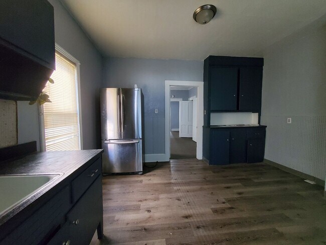 Building Photo - 1334 Dartmouth St