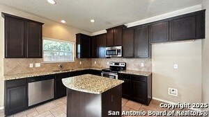 Building Photo - 10403 Ashbury Creek