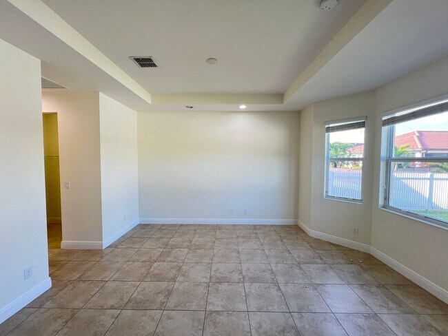 Building Photo - Luxury Living in a Gated Community – Modern 2-Bed Home with Premium Amenities!