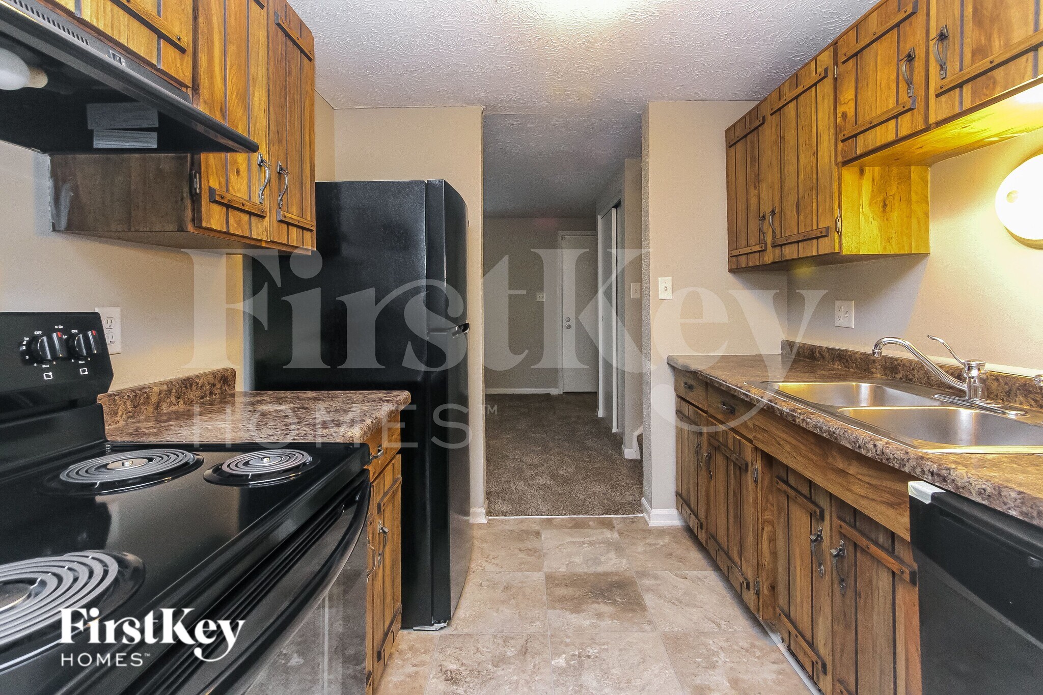 Building Photo - 5717 Hacienda Ct