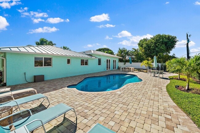 Building Photo - 500 Sunrise Way