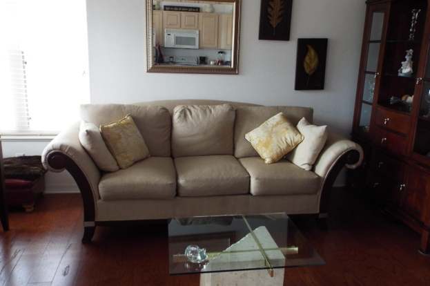 Building Photo - 10015 Perfect Dr