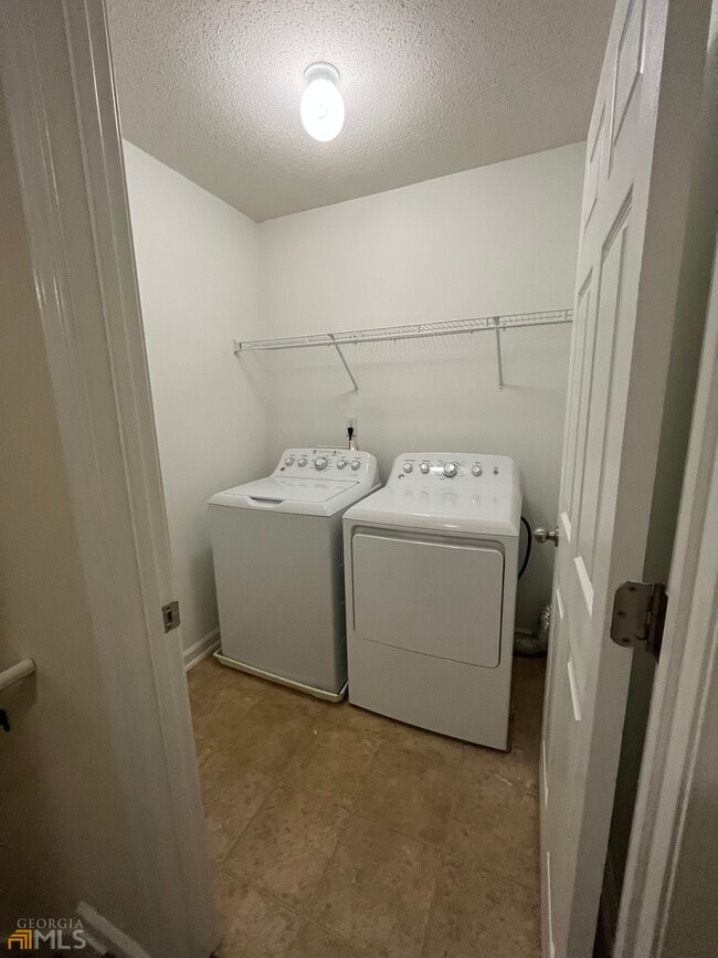 Building Photo - 166 Seabreeze Ct