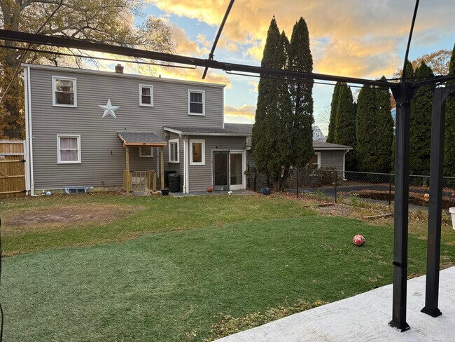 Building Photo - 39 Tina Cir