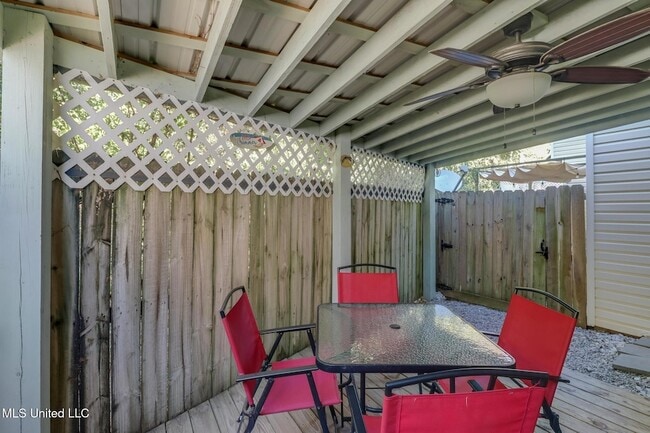 Building Photo - 1229 Century Oaks Dr