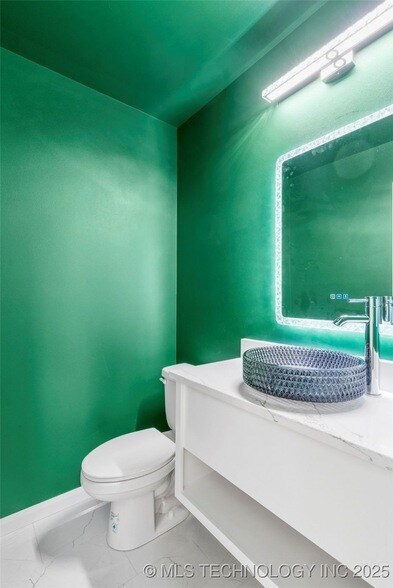 Building Photo - 105 N Atlanta St