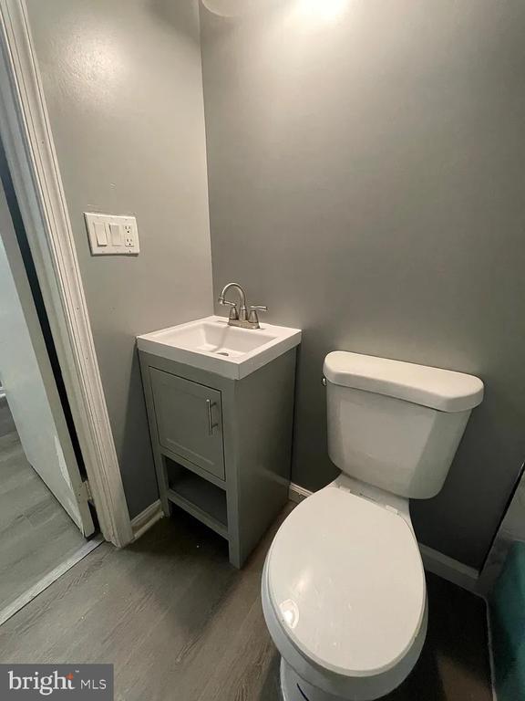 Building Photo - 205 Old Magothy Bridge Rd