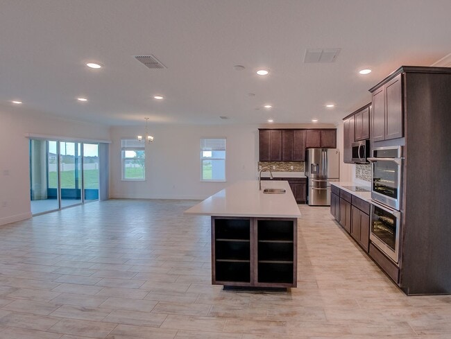 Building Photo - 503 Taft Dr