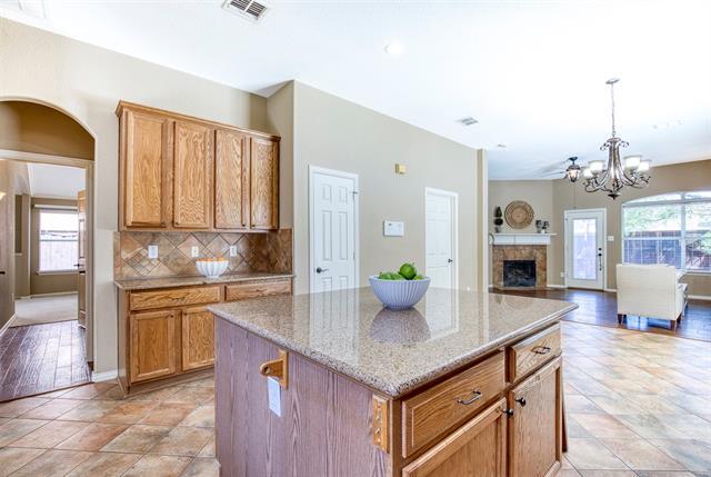 Building Photo - 11434 La Grange Dr