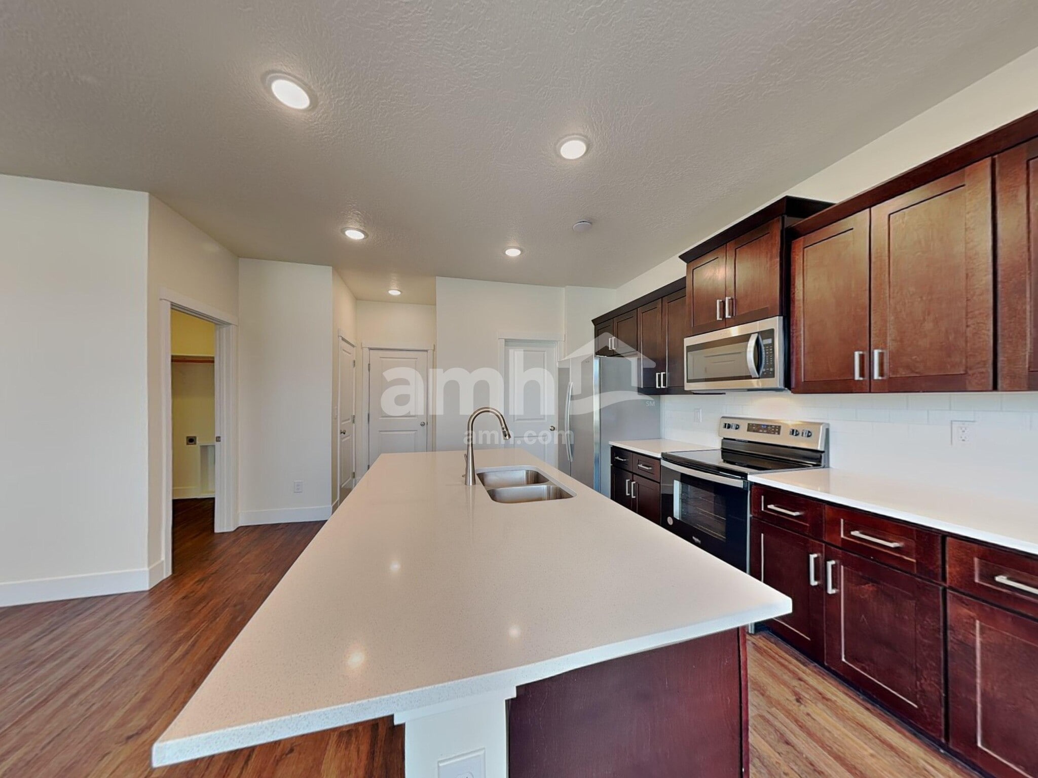 Building Photo - 9516 Aviara St