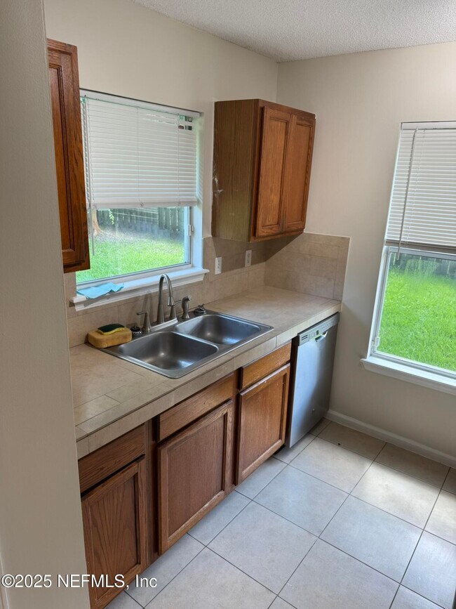 Building Photo - 84042 St James Ct