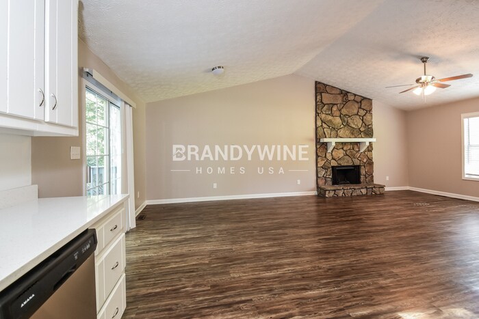 Building Photo - 2681 Meadow Ridge Ct