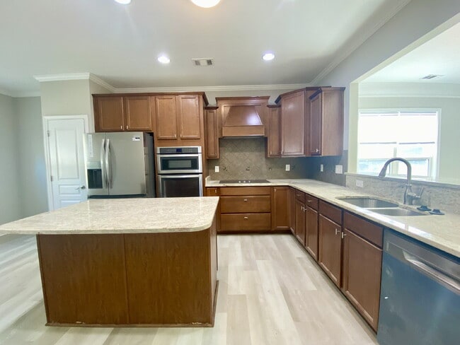 Building Photo - Three-bedroom ranch style home located in Baynard Park!