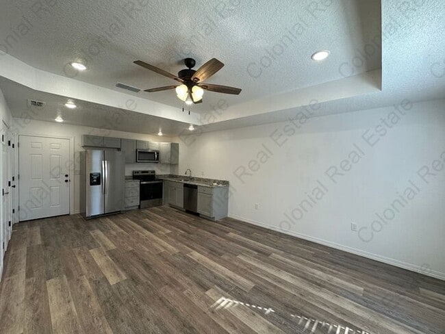 Building Photo - Modern 2 bedrooms 1 bathroom apartment for rent. Appliances, washer/dryer included, granite and c...