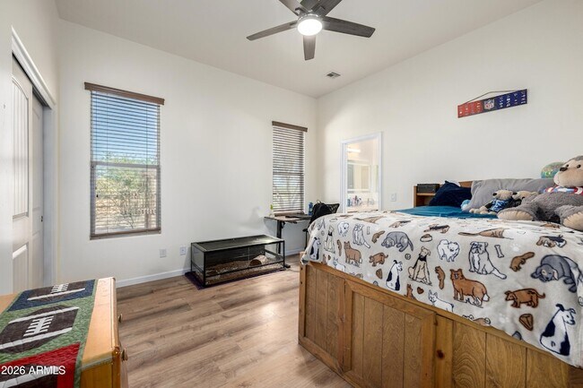 Building Photo - 1415 W Lavitt Ln