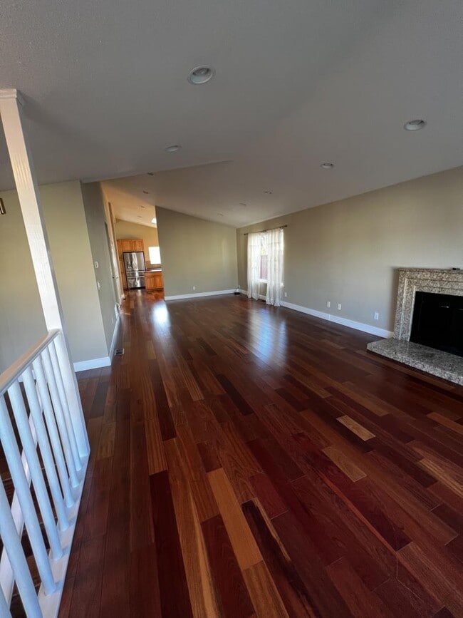 Primary Photo - 419 Avalon Dr