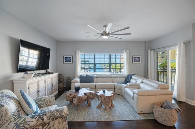 Building Photo - 14041 Bellagio Way