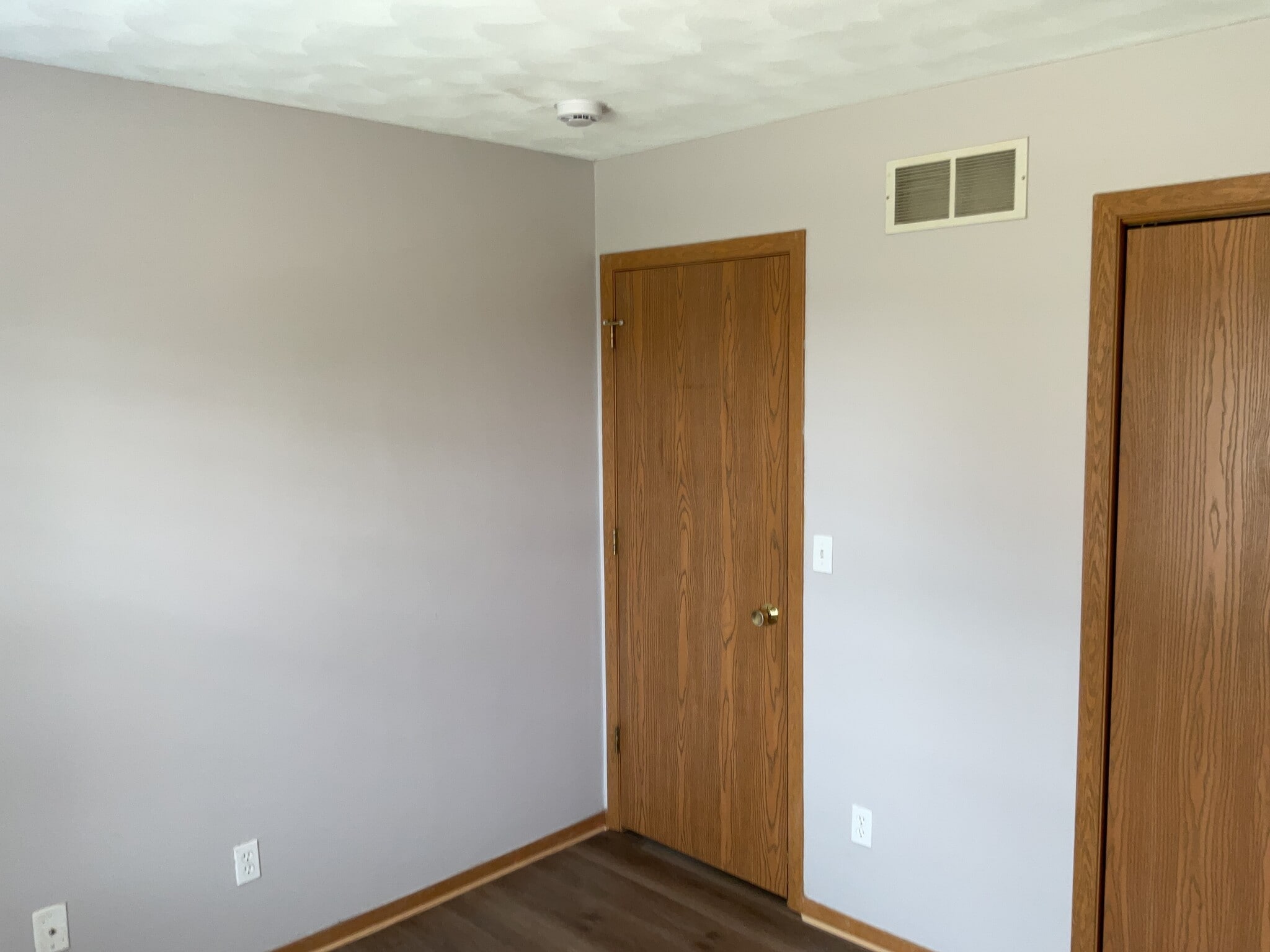 Building Photo - 6549 Samantha Ln
