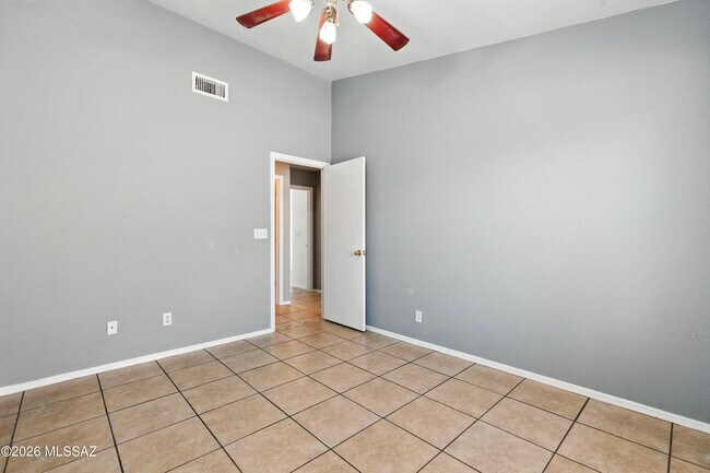 Building Photo - 7997 E Snakeroot Dr