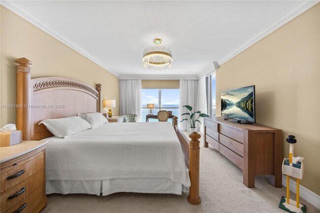 Building Photo - 16711 Collins Ave