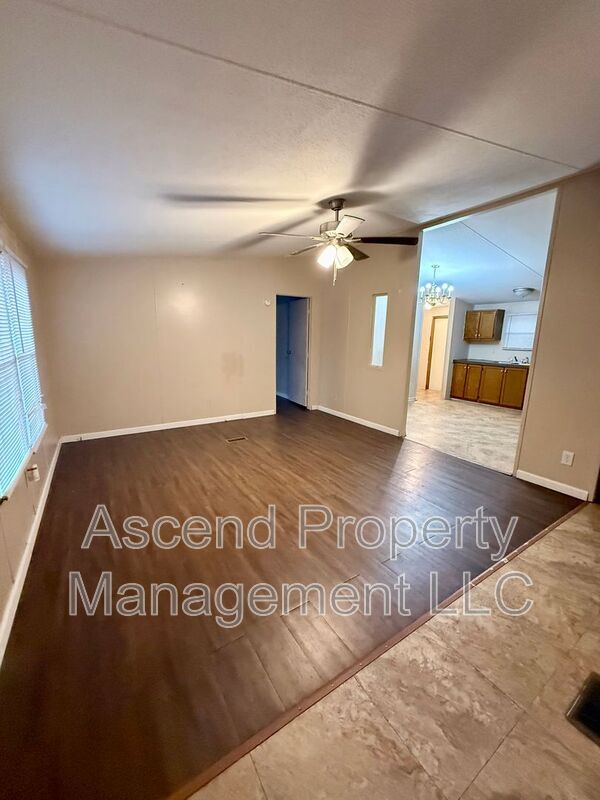 Building Photo - 8831 Nelson Rd