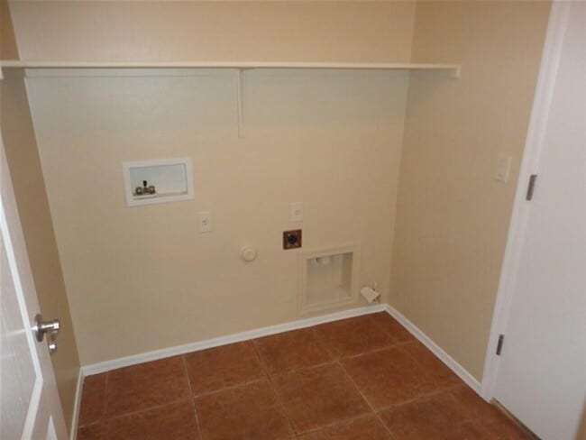 Building Photo - 10607 E Ottoman Dr