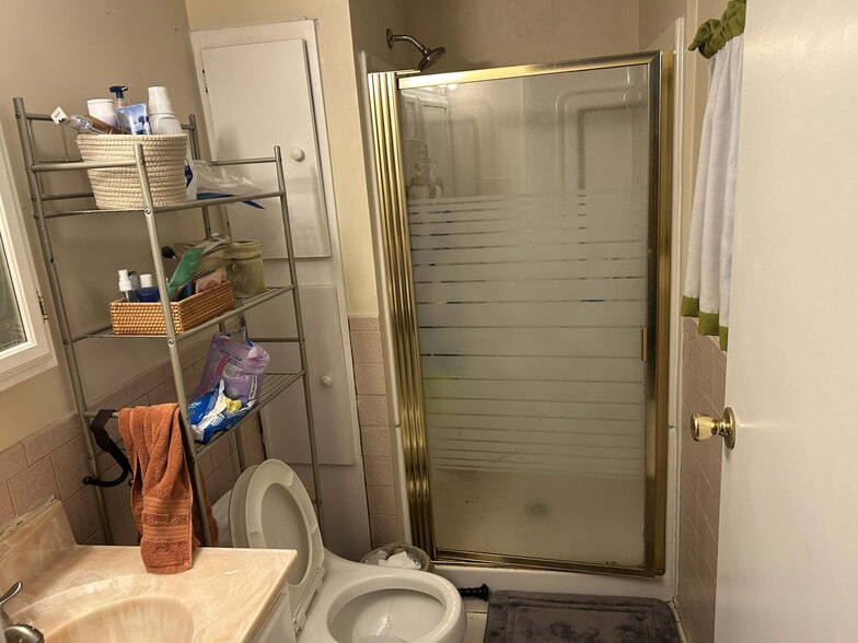 Building Photo - 3405 Ward St