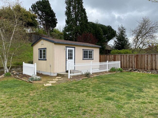 Building Photo - Benicia Southampton Single Family Home