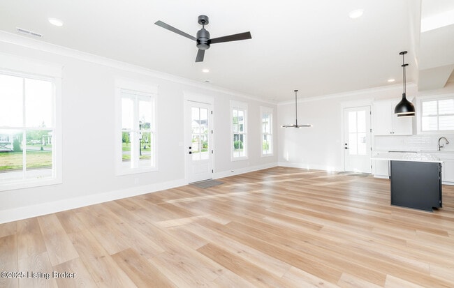 Building Photo - 6100 Passionflower Dr