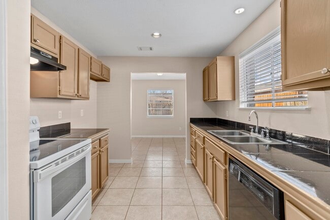 Building Photo - 2127 Union Mill Rd