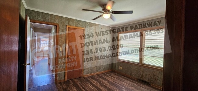 Building Photo - 2004 Roebuck St