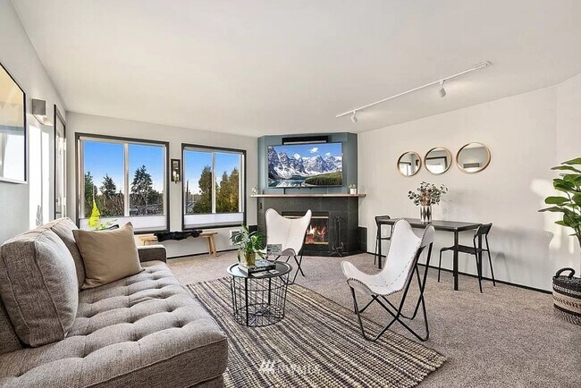 Primary Photo - 2Bd/2Ba Seattle Condo