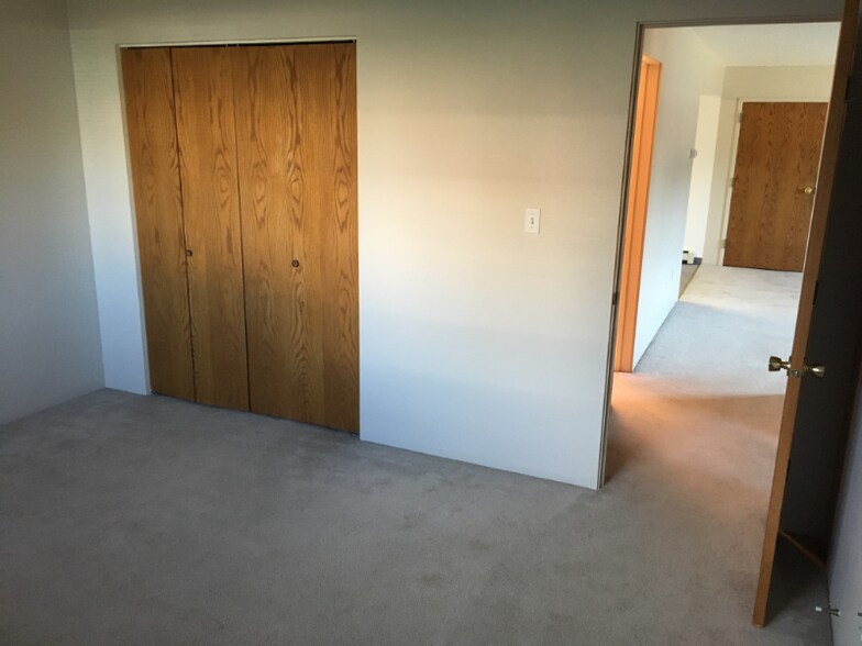 Building Photo - 1608 Palm Ct