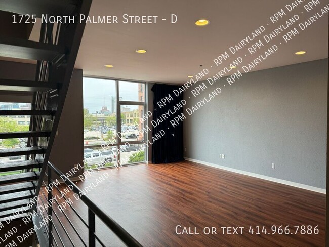 Building Photo - Stunning Brewer's Hill Townhome, 5 floors,...