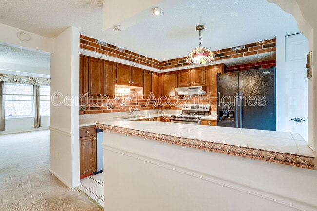 Building Photo - 5328 Larochelle Ct