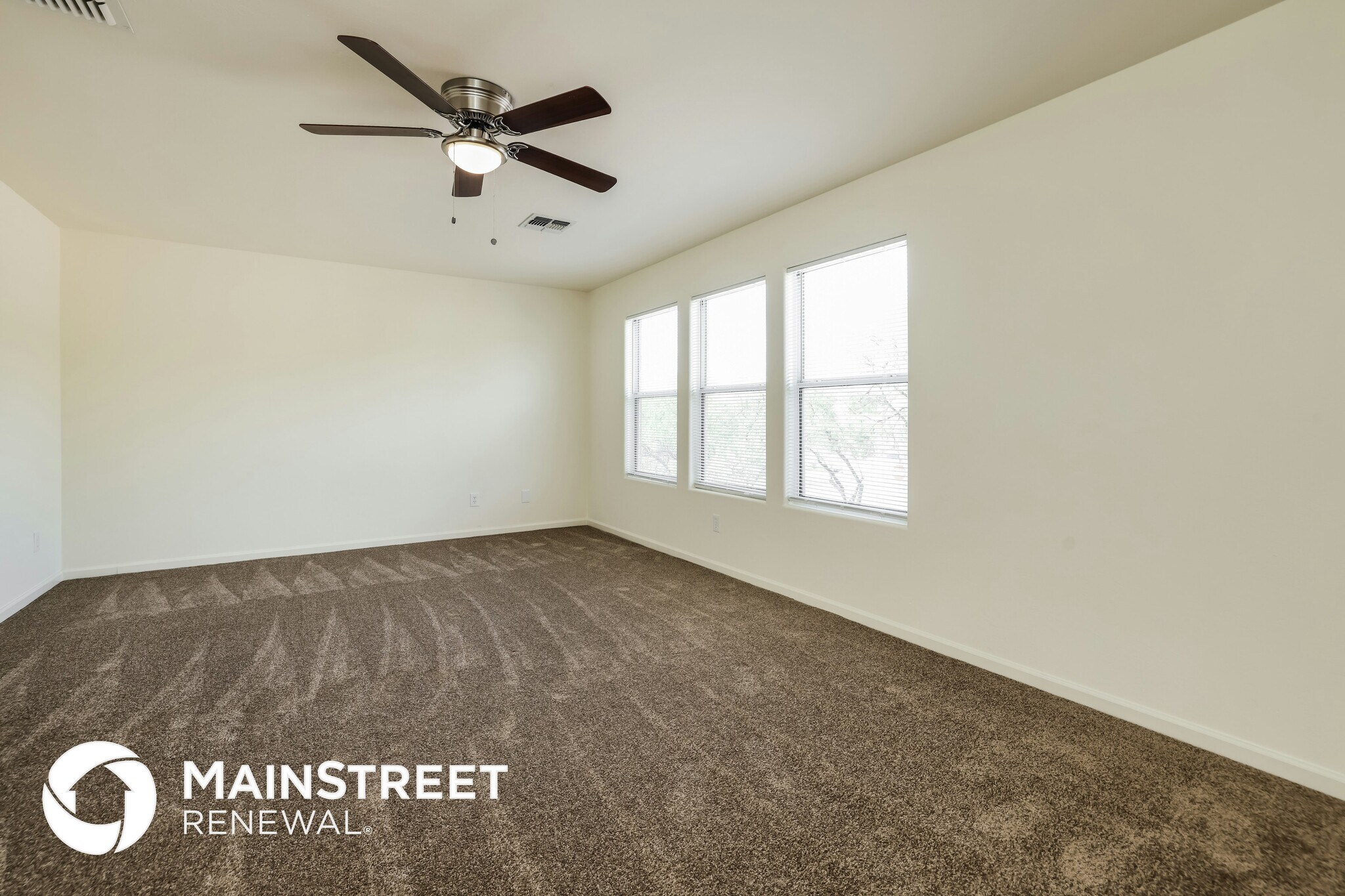 Building Photo - 13621 E Hampden Green Way