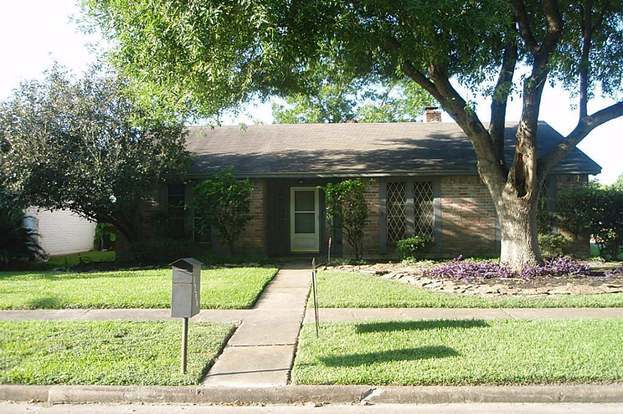 Building Photo - 13627 Montaigne Dr