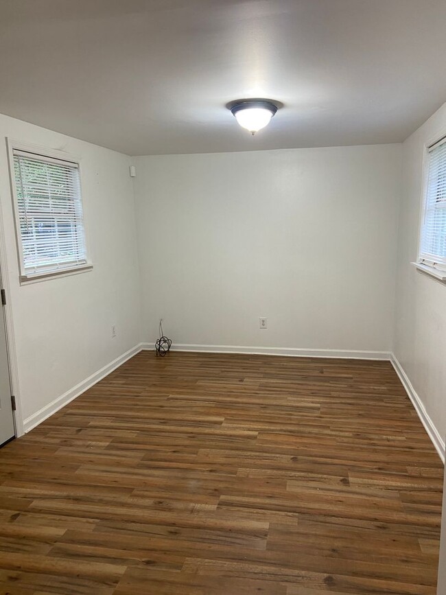 Building Photo - New For Rent in Center Point!