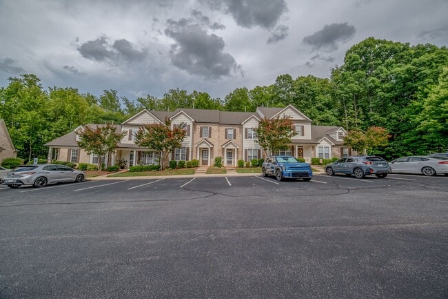 Building Photo - 8 Hydrangea Ct