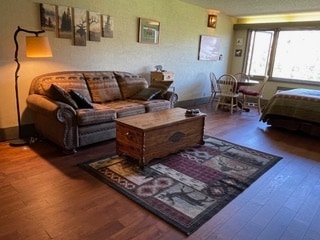 Building Photo - 008