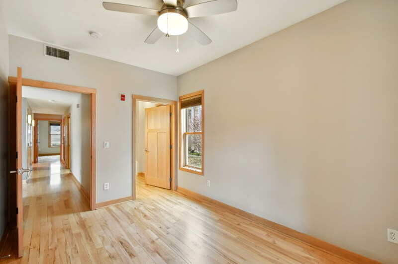Building Photo - 2905 N Newhall St