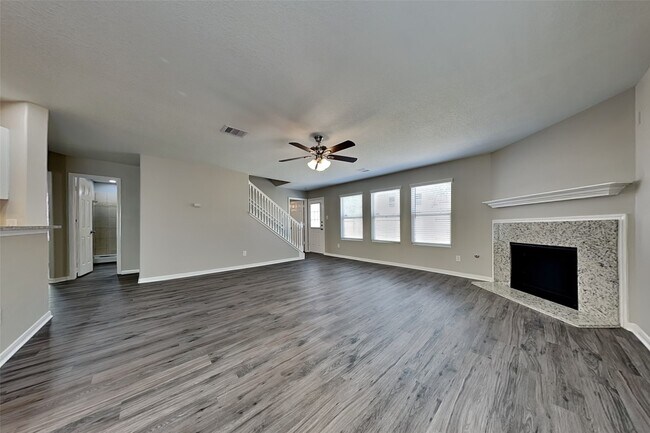 Primary Photo - 16825 Greenhouse St