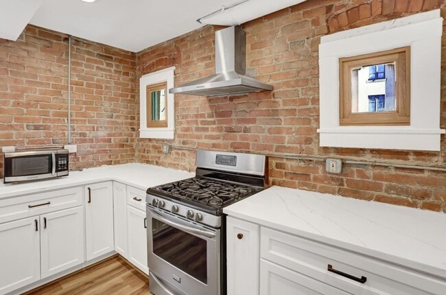 Building Photo - 63 Acoma St