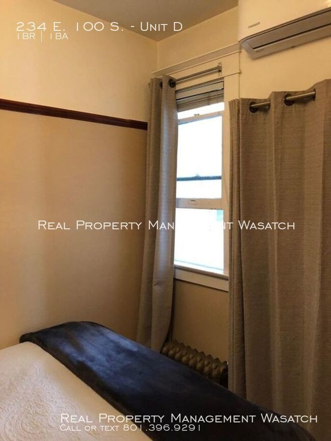 Building Photo - 1 Bedroom 1 Bathroom Unit at The Hollywood!