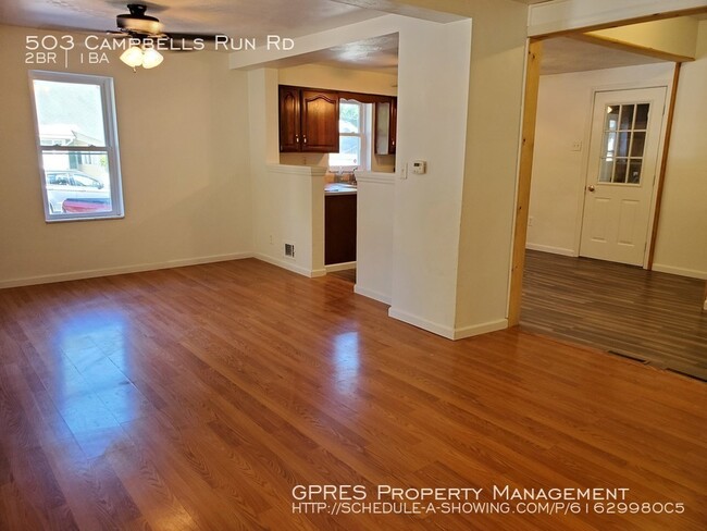Building Photo - Cute and Cozy Harmar Home