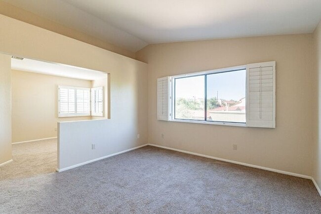 Building Photo - 630 W Cassidy Pl
