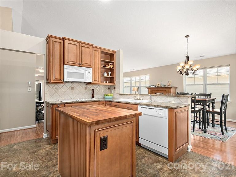 Kitchen view 1 - 50 Clear Creekside Dr
