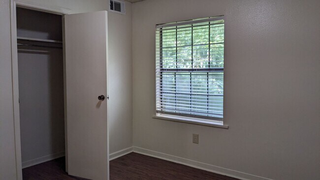 Building Photo - 1658 Starboard Dr
