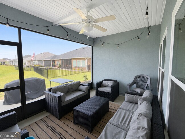 Building Photo - 235 The Villas Wy