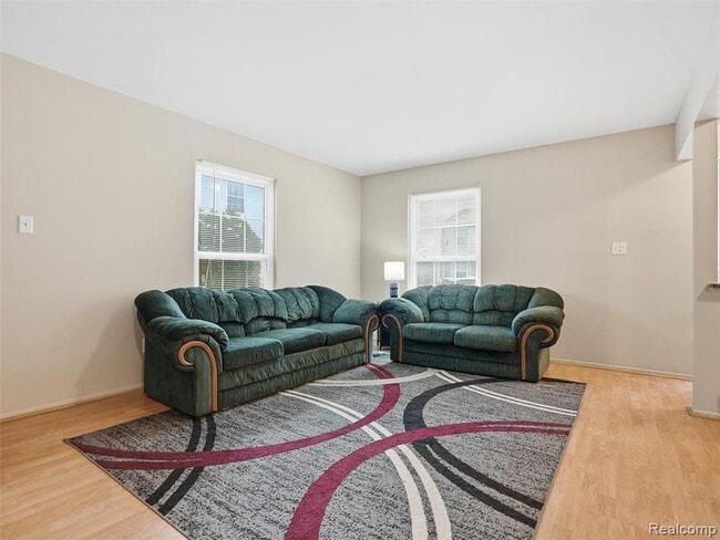 Building Photo - 35213 Taffy Dr